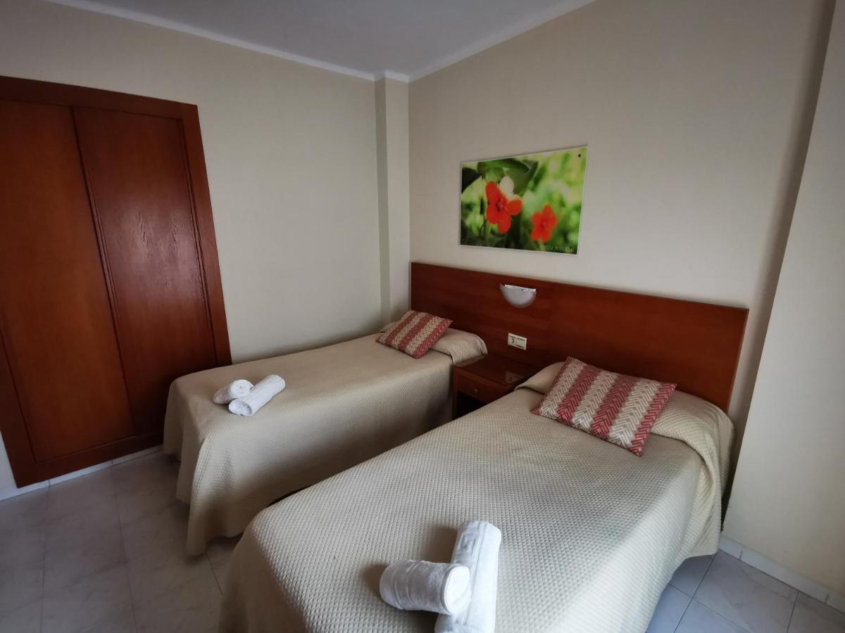 Hostal Marazul Nerja Exterior photo